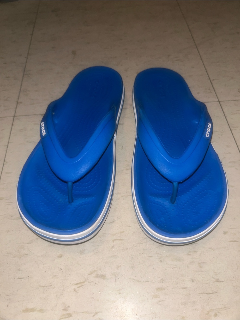 Unisex CROCS Royal Blue Cushioned Flip Flops - Picture 2 of 4